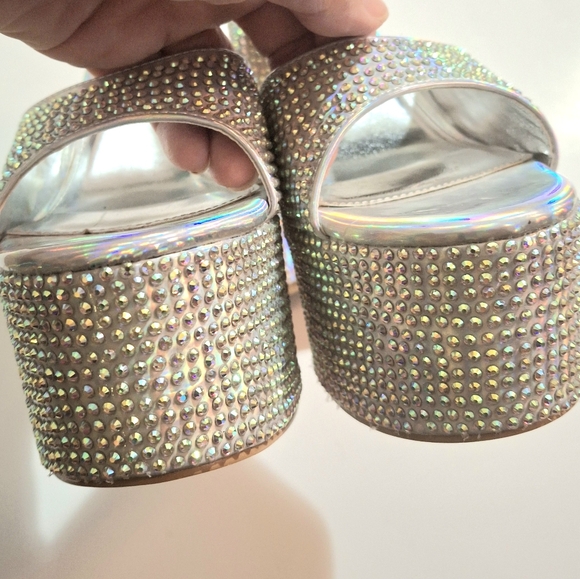 Olivia Ferguson Crystal‎ Platform Heels 7/7.5 - Picture 6 of 12